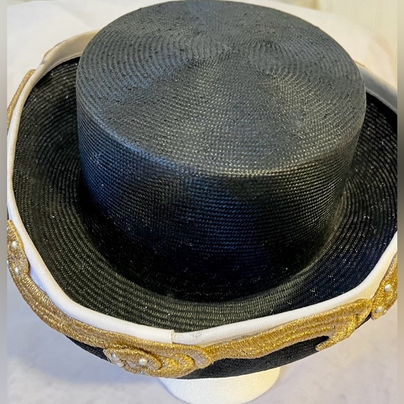Adolfo II 90’s black straw hat with white, gold and pearl embellishments. - Picture 5 of 5